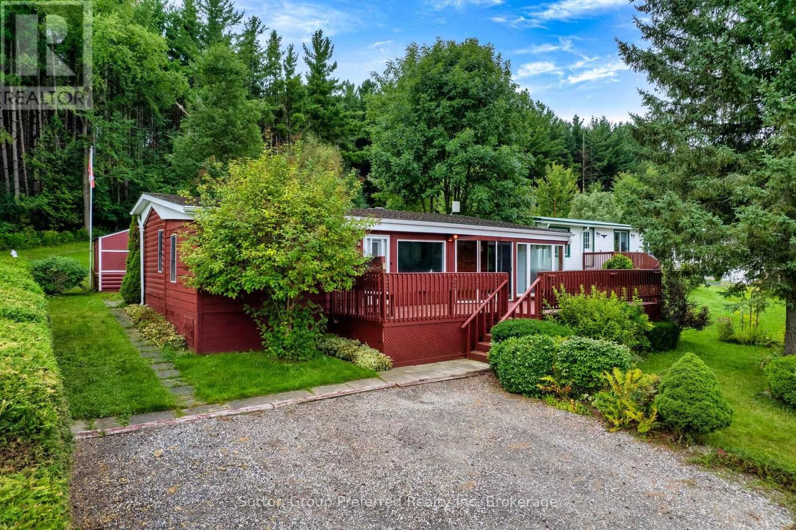 Property Photo: 495856 10th Line 7 ON N4S 7V7