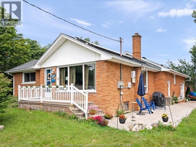 Property Photo:  636 Cabana  ON N9G 1A4 
