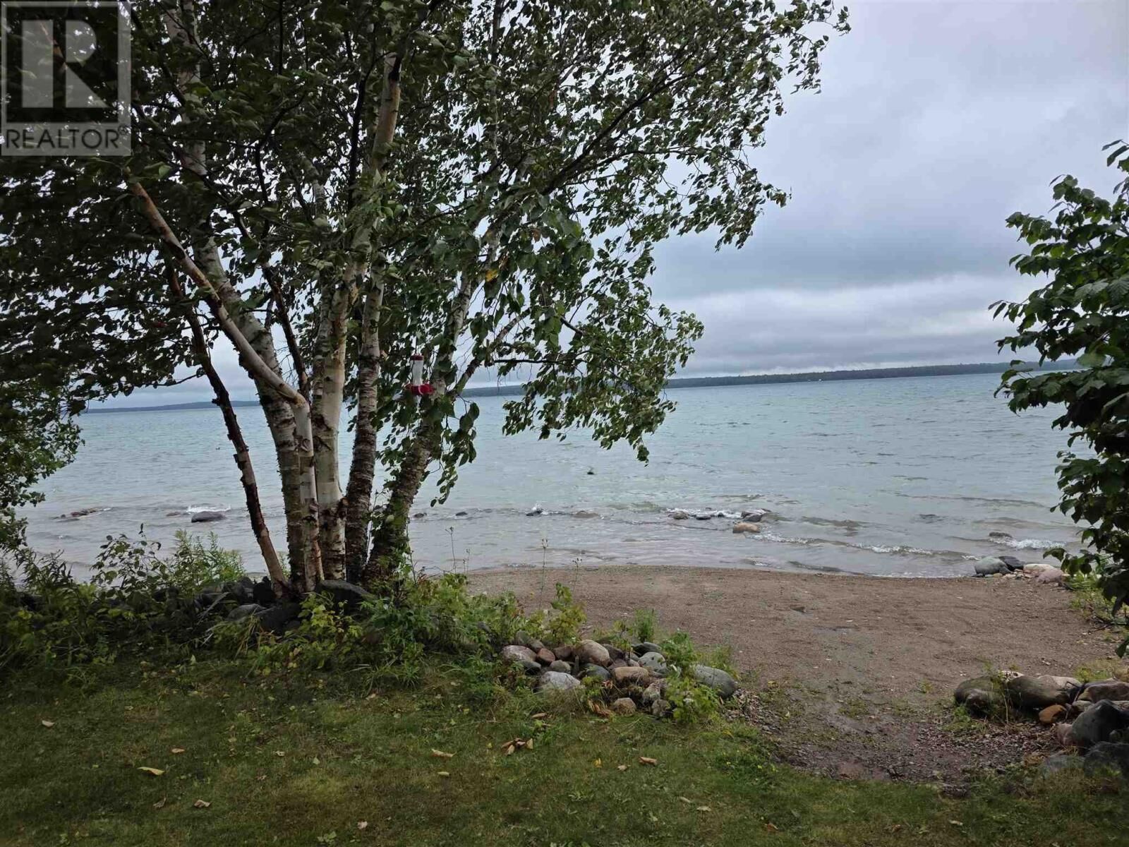 Property Photo: 5377 Ellwood Blvd ON P0R 1G0