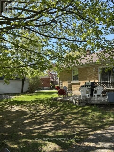 Property Photo: 28 Dieppe Drive ON N5R 4G7