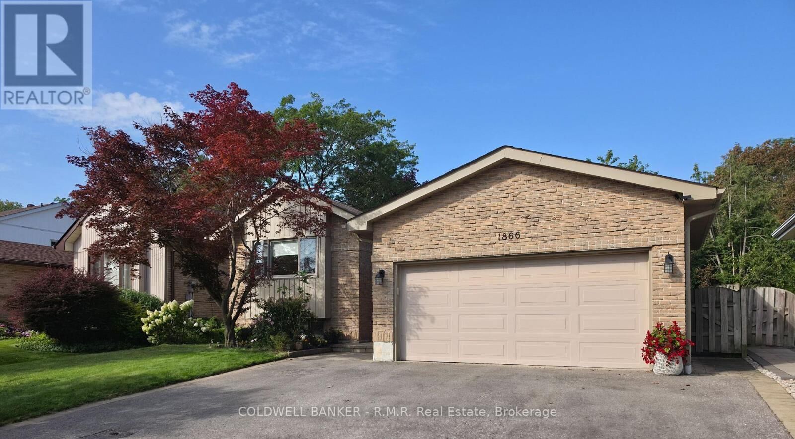 Property Photo:  1866 New Street  ON L1V 3M1 