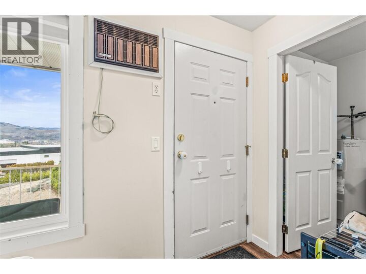 Property Photo:  1041 Middleton Way 204  BC V1B 2N3 