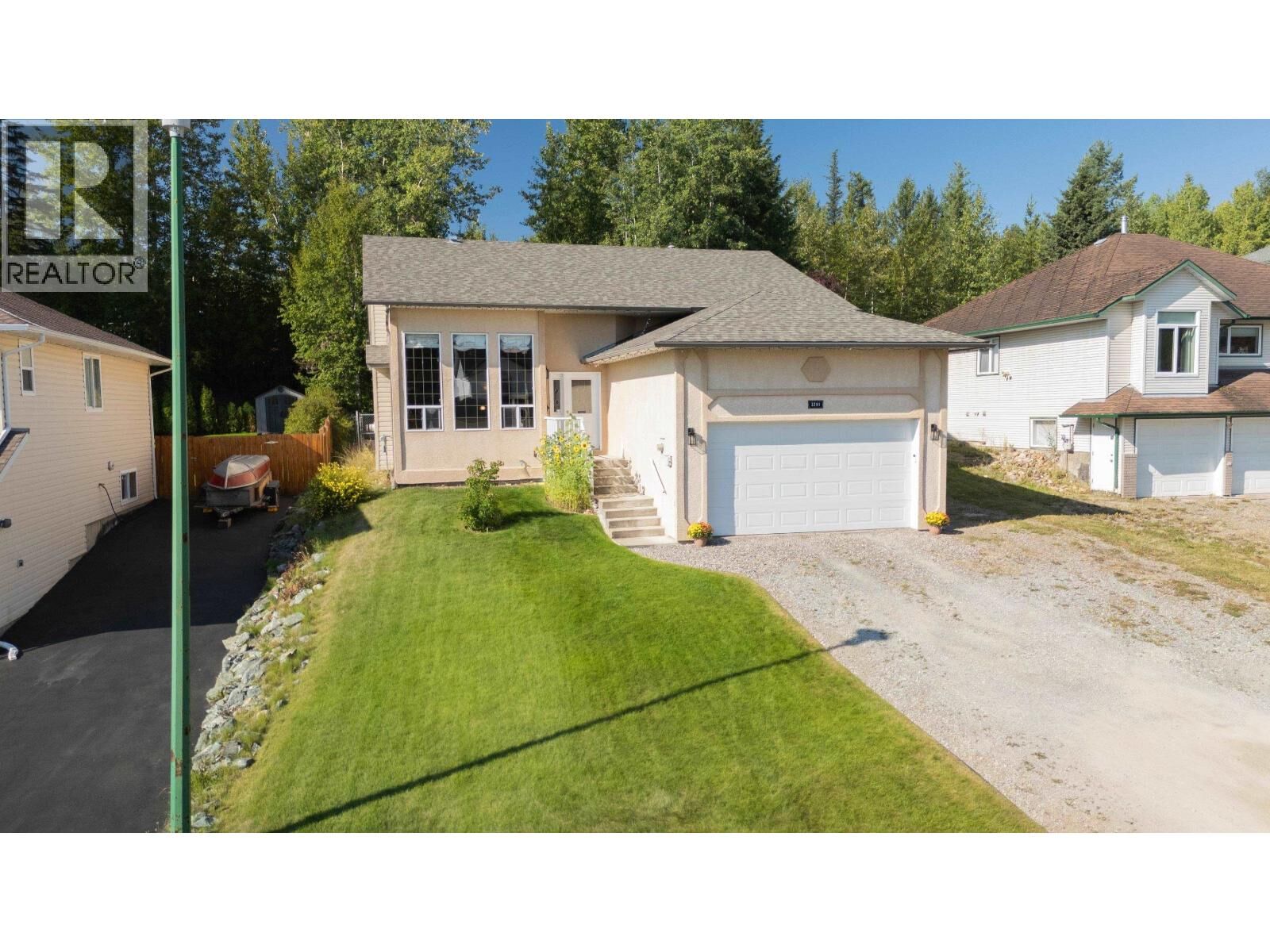 Property Photo: 3291 St Frances Crescent BC V2N 5A3