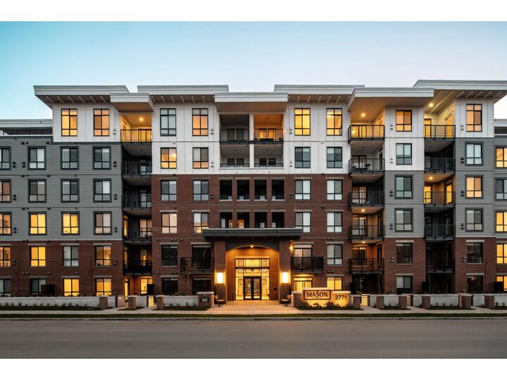 Property Photo: 2771 Montrose Avenue 207 BC V2S 0R2