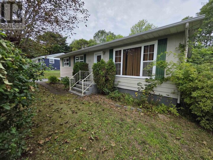 Property Photo:  74 Greenwood Street 10  NS B4V 2M9 