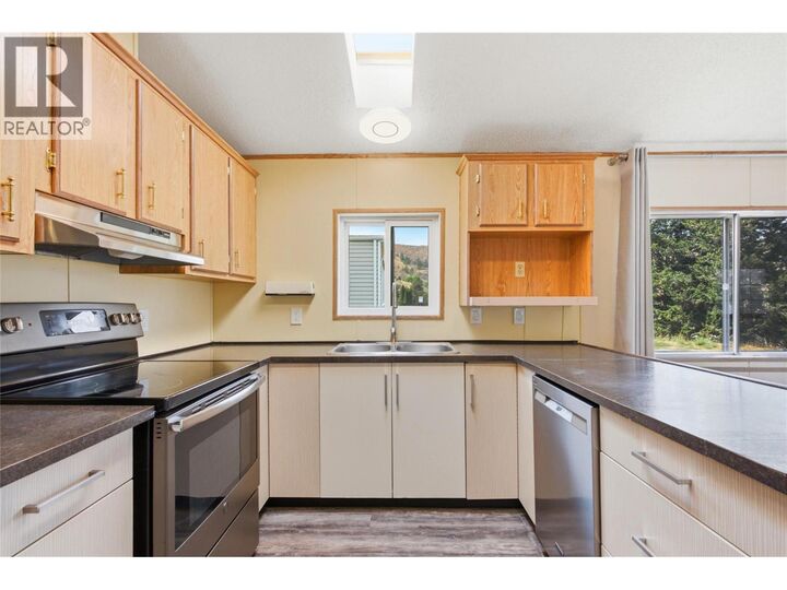Property Photo: 1175 Rose Hill Road 3 BC V2E 1G9