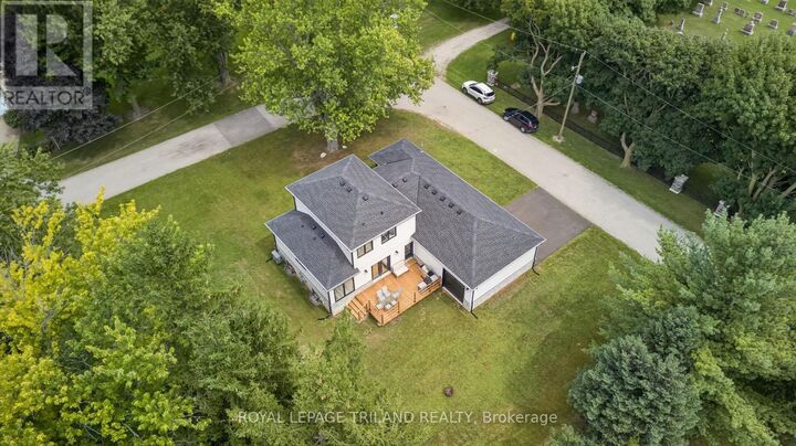Photo de la propriété: 4397 Mill Crescent ON N0M 1A0