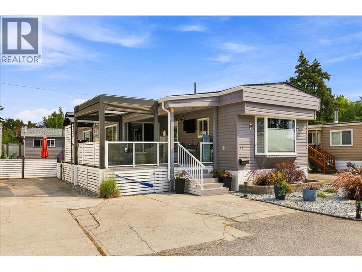 Property Photo:  2095 Boucherie Road 14  BC V4T 1Z4 