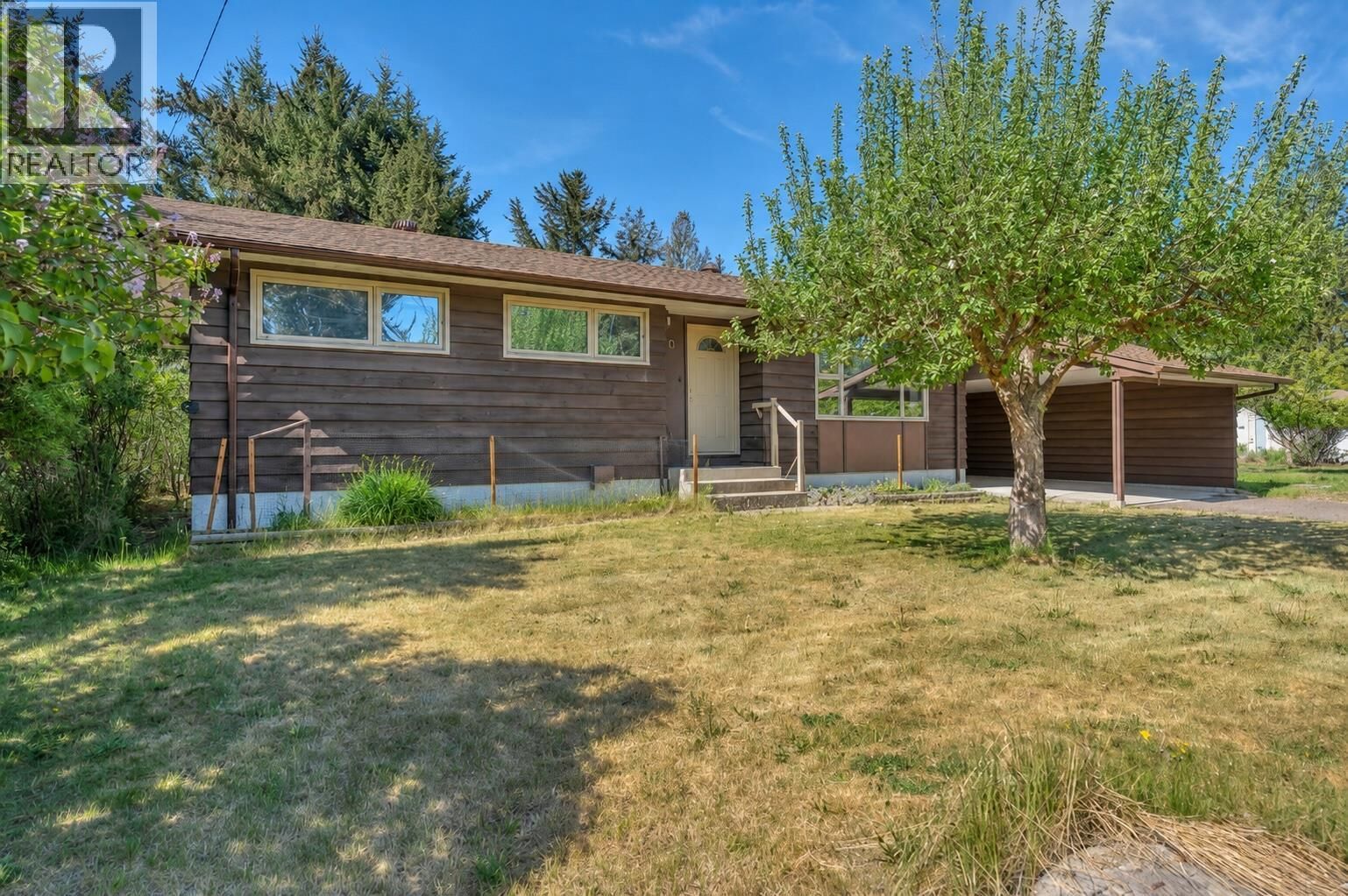 Property Photo:  110 Glenview Crescent  BC V0X 1W0 