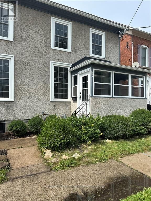 Property Photo:  30A James Street East  ON K6V 1K2 