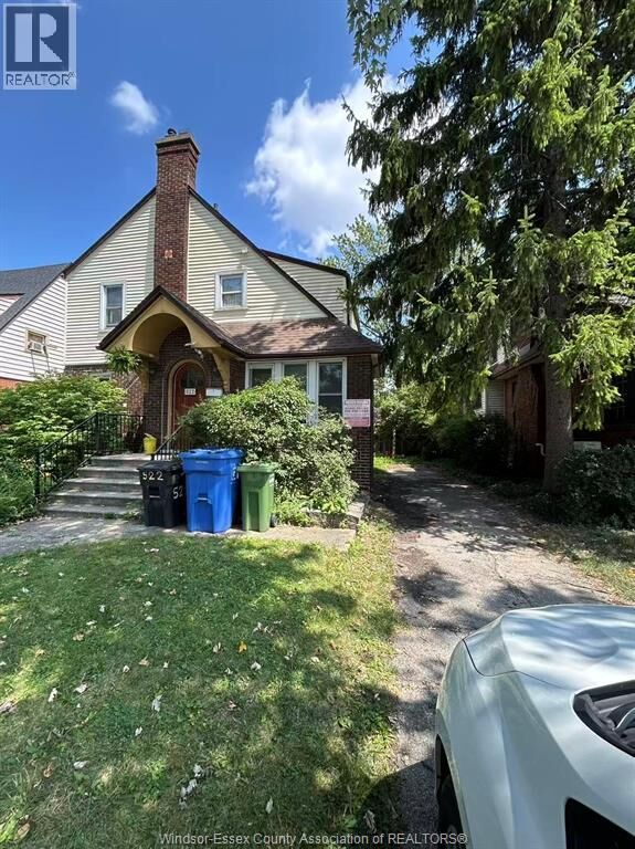 Property Photo: 522 Askin ON N9B 2X4