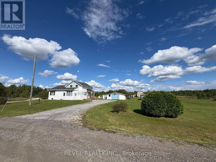 Property Photo: 641 Thomas Road (Fauquier) ON P0L 1G0
