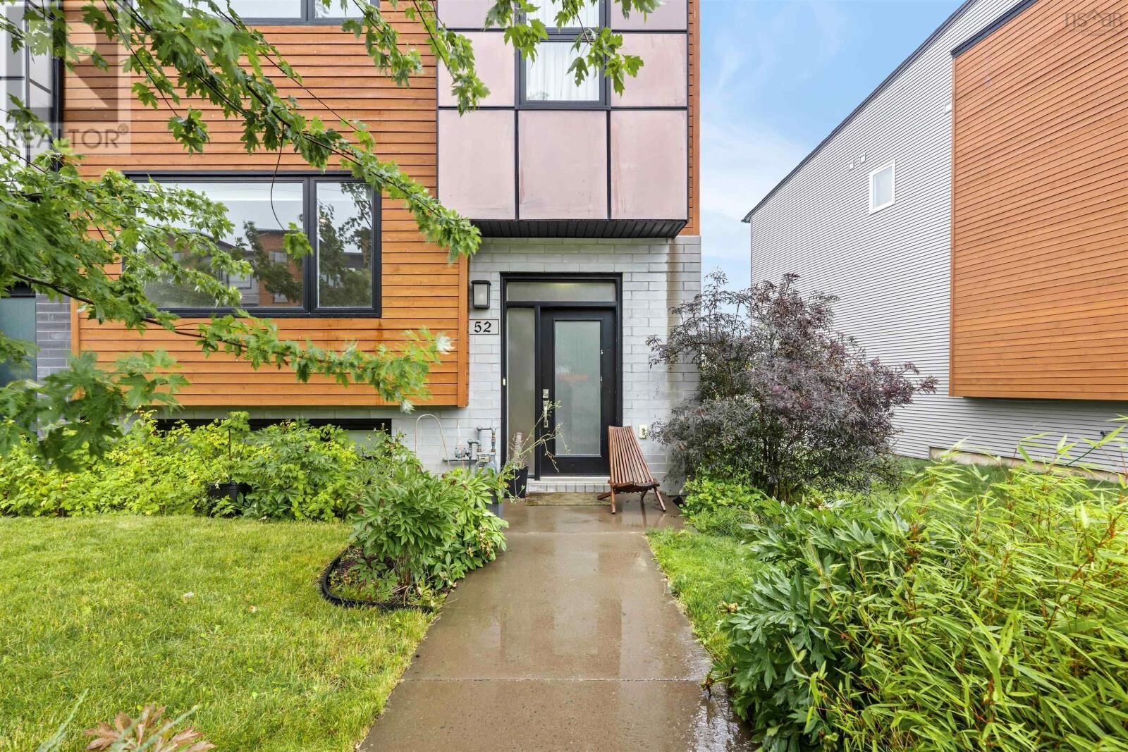 Photo de la propriété:  52 Eliza Ritchie Crescent  NS B3M 0K5 