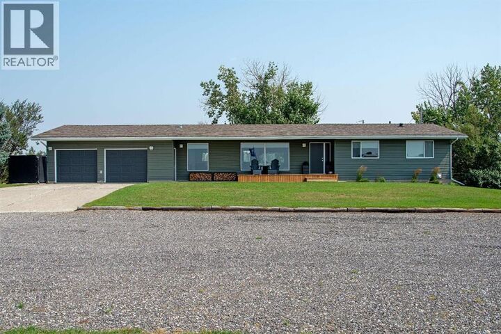 Property Photo: 264057 562 Avenue East AB T0L 0J0