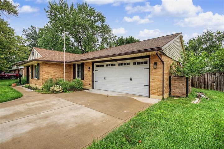 Property Photo: 4370 Wilmington Pike OH 45440