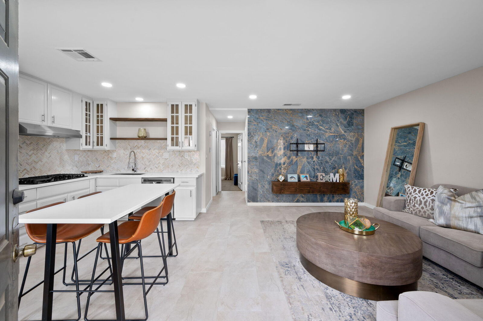 Property Photo: 82567 Avenue 48 60 CA 92201