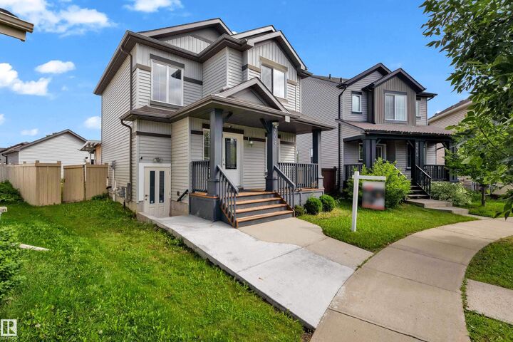 Property Photo:  5608 17 Avenue SW  AB T6X 1P8 