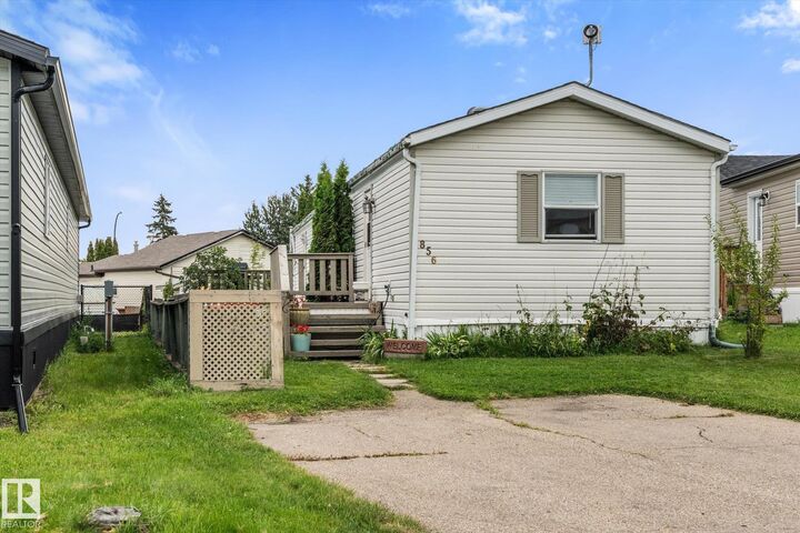 Property Photo:  856 53222 Range Road 272  AB T7X 3R3 