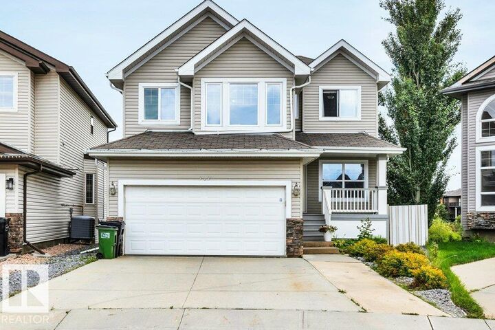 717 Wildwood Point(E) NW — photo 1