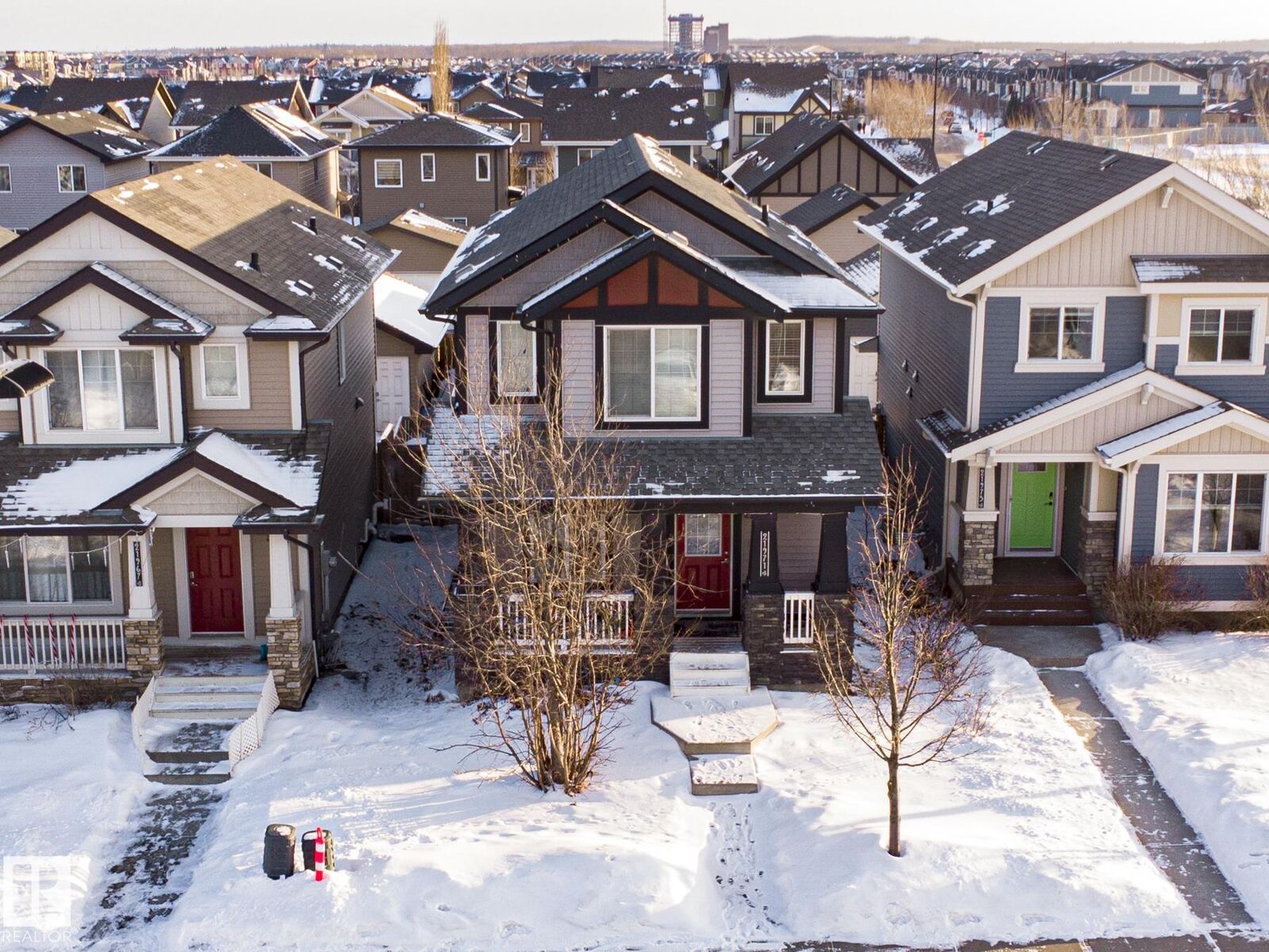 Property Photo:  21971 91 Avenue NW  AB T5T 6Z8 