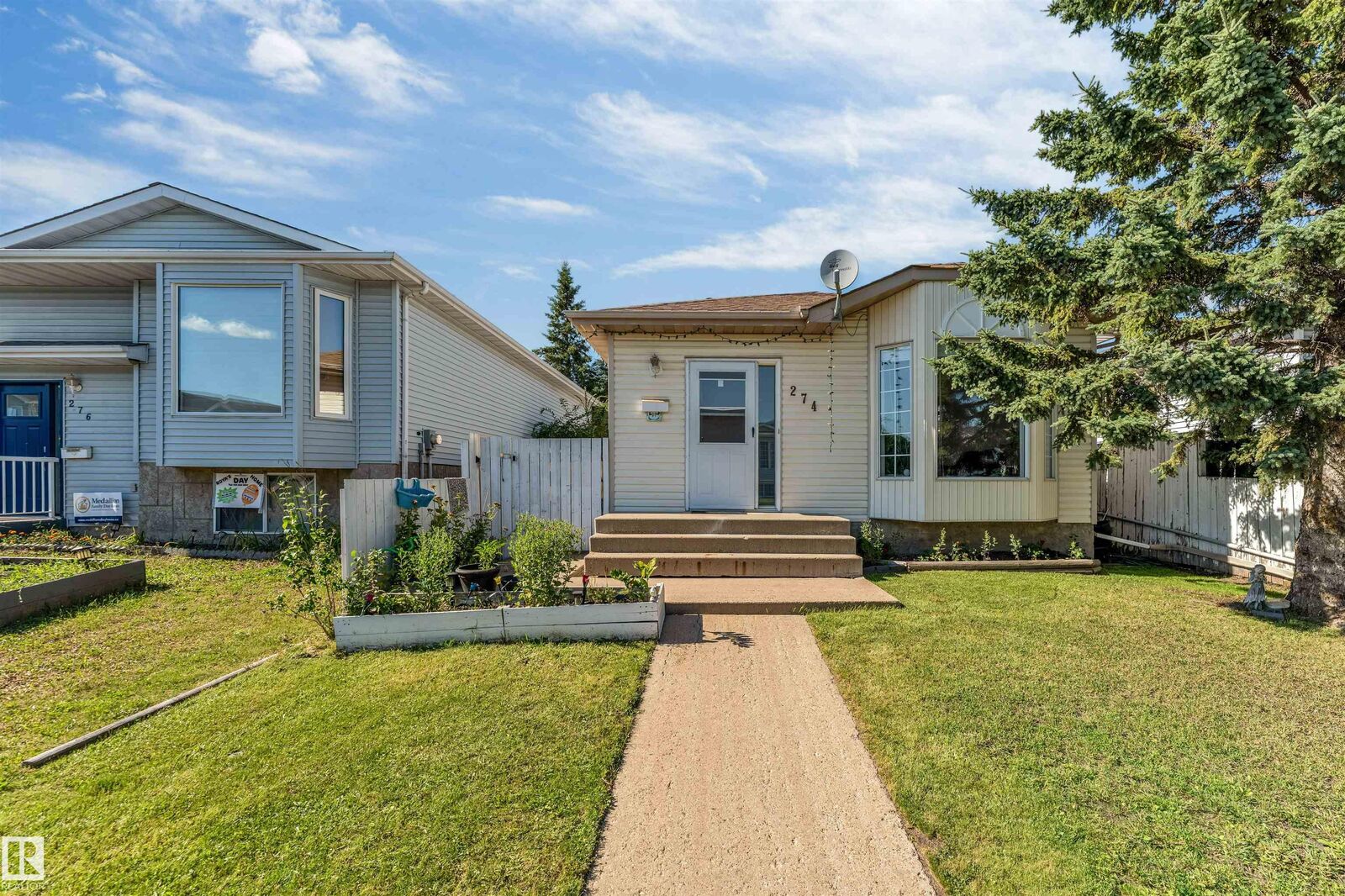 Property Photo: 274 Kirkwood Avenue NW AB T6L 5A8