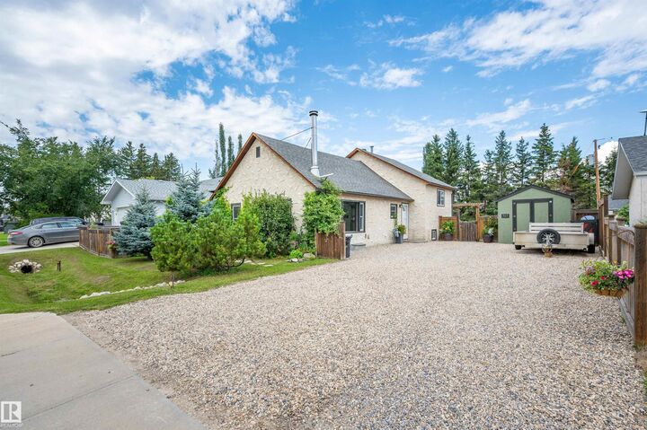 25100 Twp Road 554 312 — photo 1