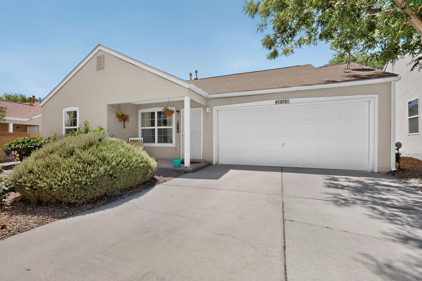 Property Photo:  10701 Stanley Drive NW  NM 87114 