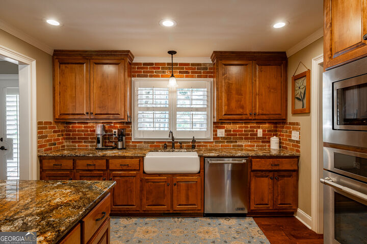 Property Photo:  275 Davis Estates Road  GA 30606 