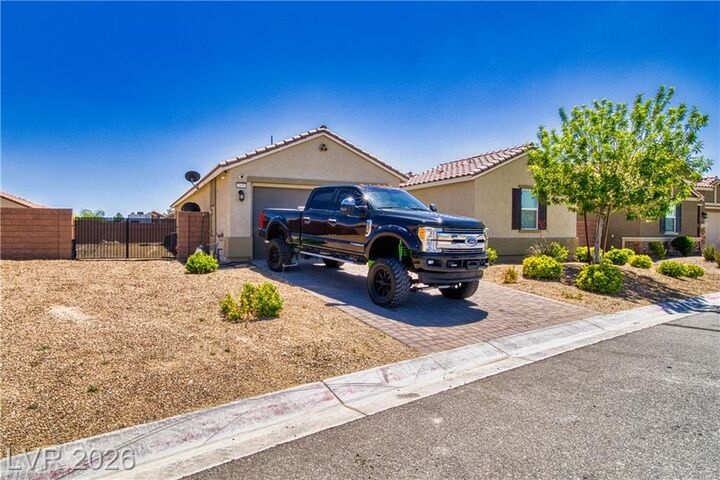 Property Photo: 2659 Glen Valley Avenue NV 89048