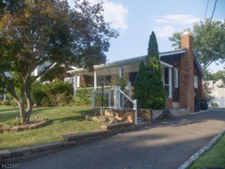 Property Photo:  430 Manor Avenue  NJ 07016 