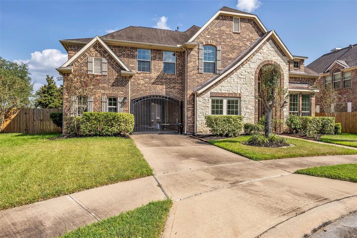 Property Photo:  5626 Valley Country Lane  TX 77479 