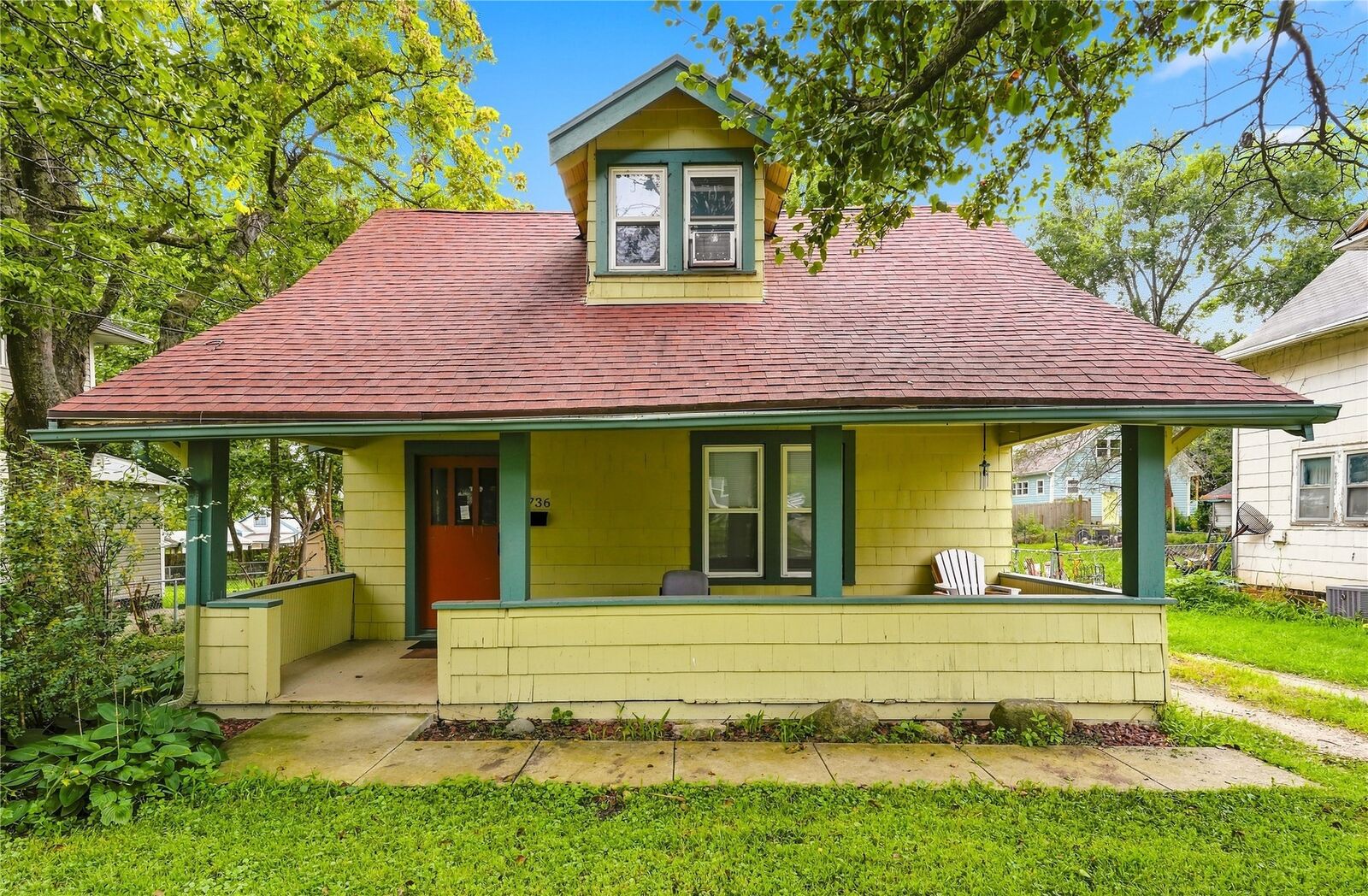 Property Photo: 2736 College Avenue IA 50311