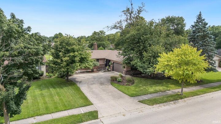 Property Photo: 5622 Inland Trail IN 46825