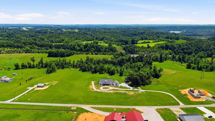 Property Photo:  271 Bluegrass Meadows  KY 42503 