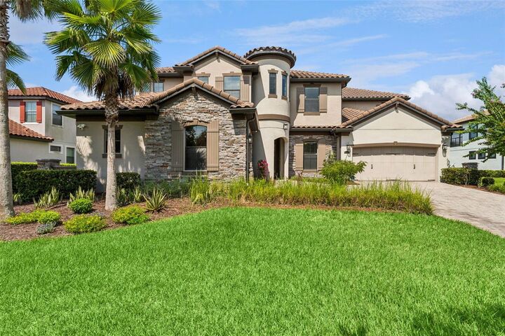 Property Photo: 5205 Waterside Vista Lane FL 34771