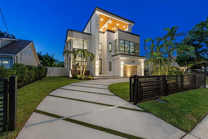 Property Photo:  4109 W Watrous Avenue  FL 33629 