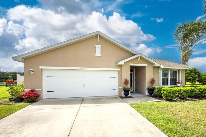Property Photo:  25033 Lalique Place  FL 33950 