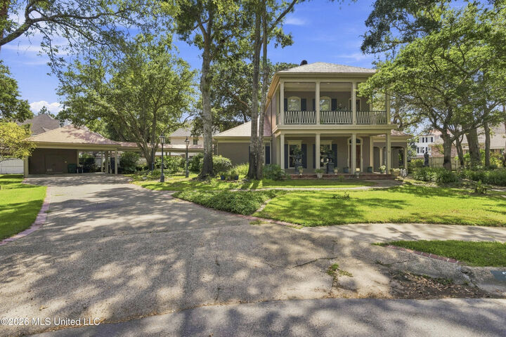 Property Photo:  3 Birch Cove  MS 39503 