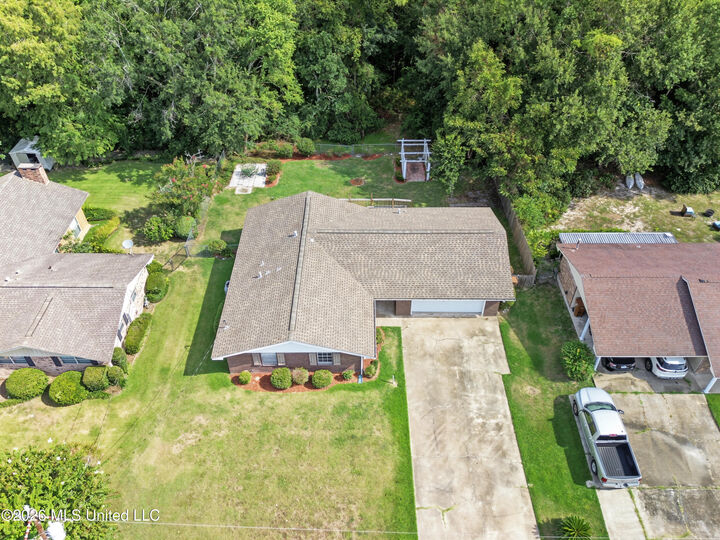 Property Photo: 914 Latil Street MS 39560