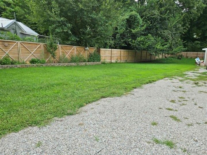 Property Photo:  1109 Fulton Avenue  MO 63401 