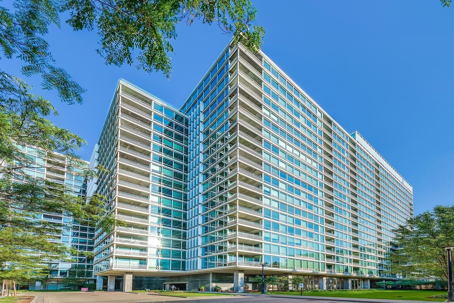Property Photo:  9715 Woods Drive 1209  IL 60077 