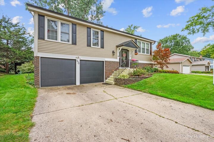 Property Photo:  527 Cottonwood Circle  IL 60440 