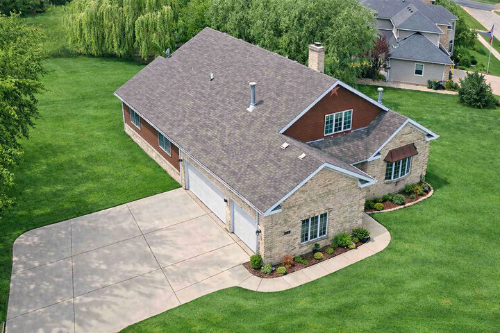 Property Photo: 26241 W Erin Isle IL 60410