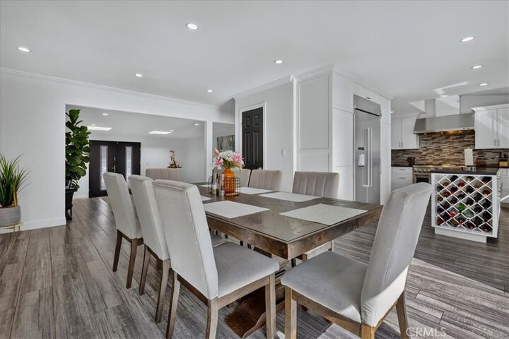 Property Photo:  6754 S Garth  CA 90056 