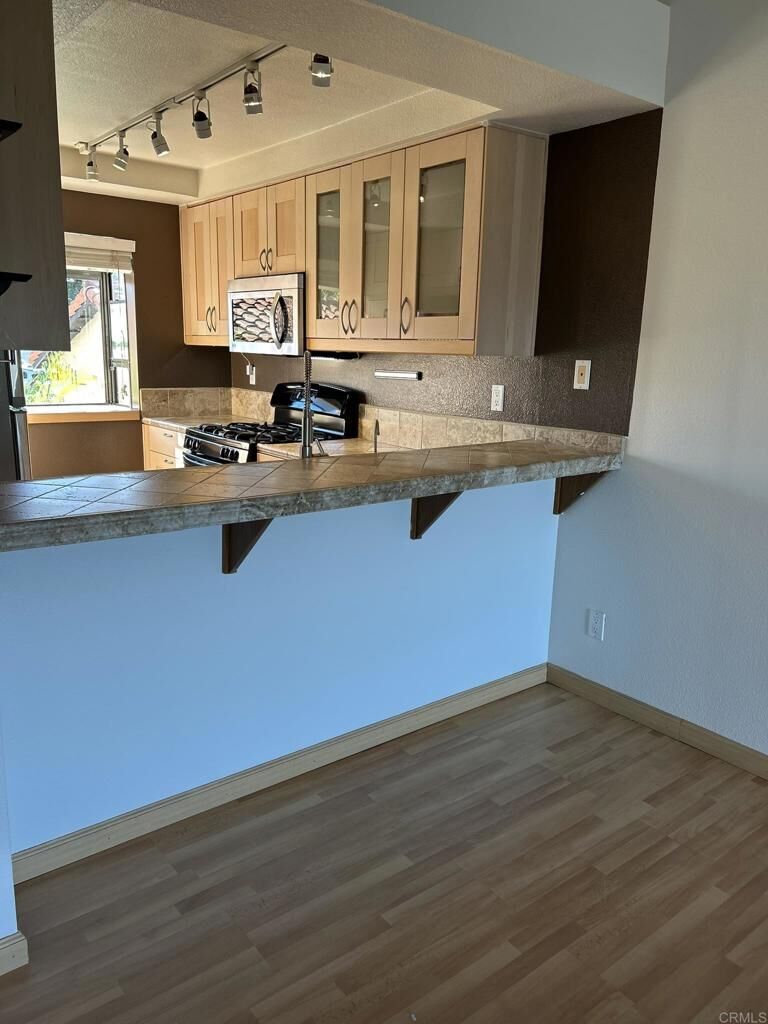 Property Photo:  2146 Valleydale Lane  CA 92024 