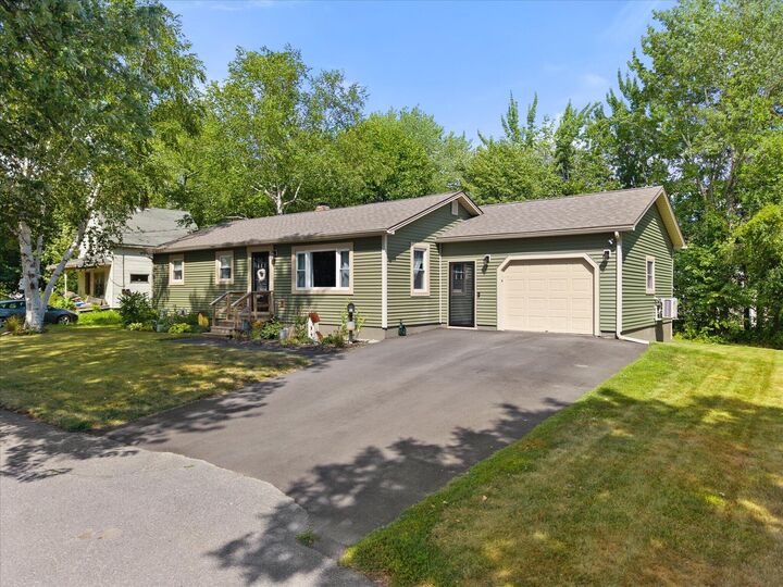 Property Photo:  71 Dartmouth Street  ME 04401 