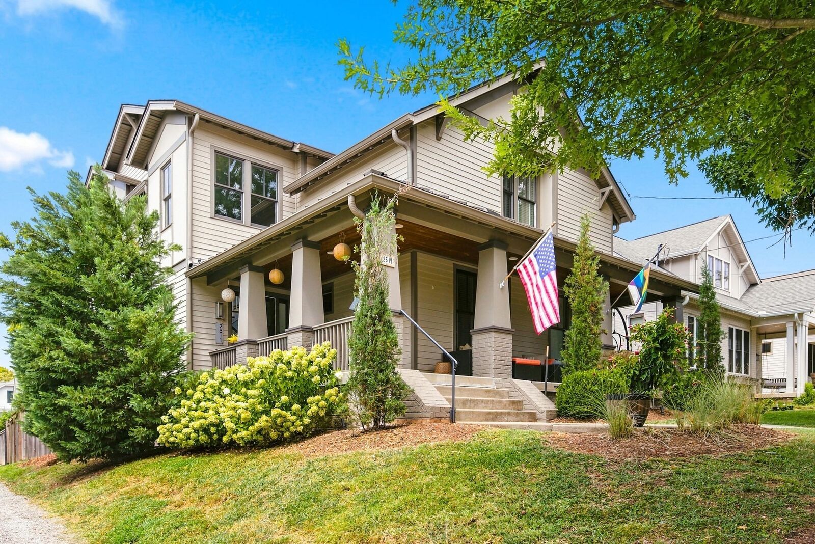 Property Photo:  2511 Natchez Trce  TN 37212 