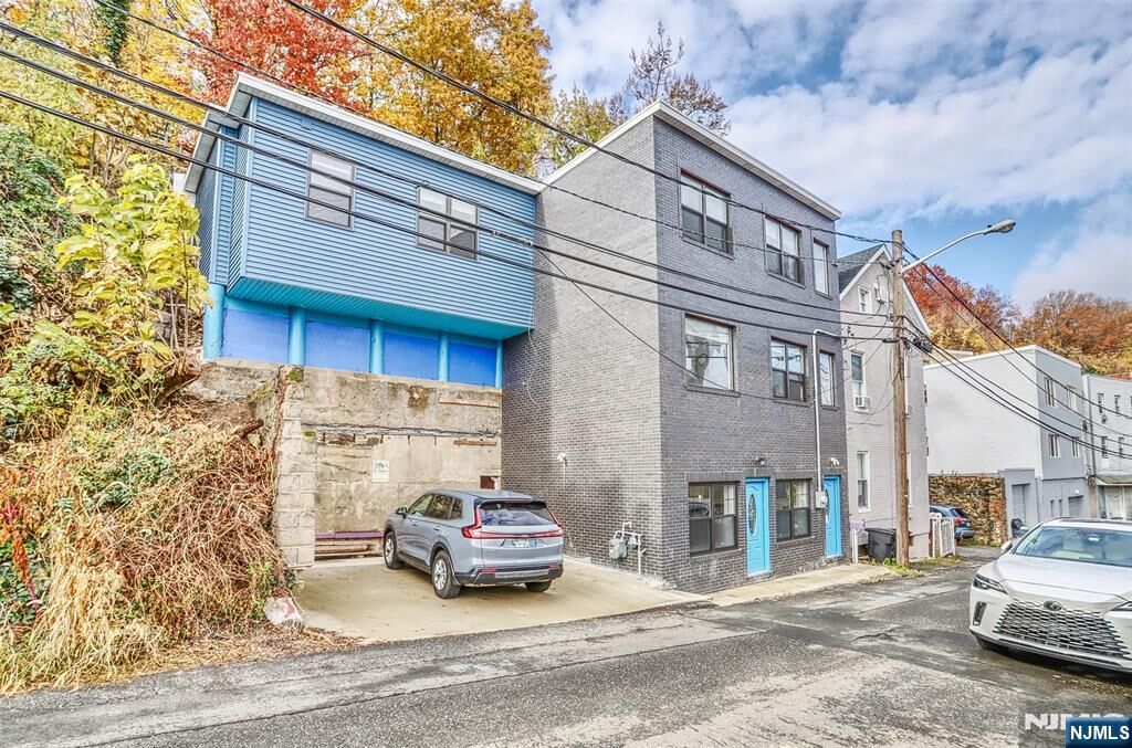 Property Photo: 9017 Riverside Place House NJ 07047