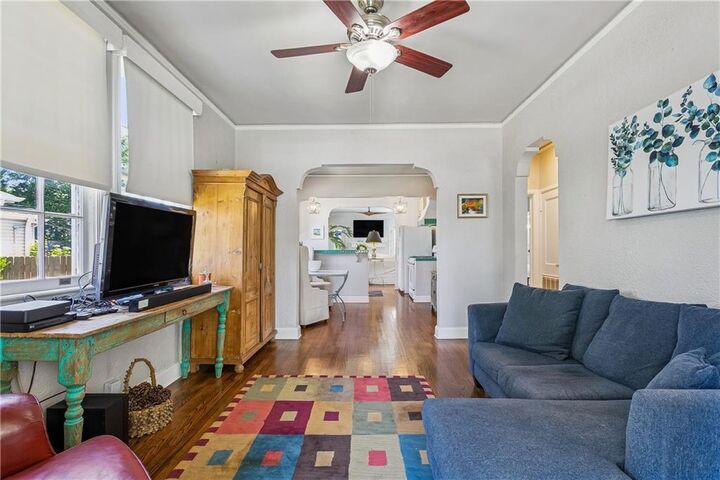 Property Photo:  515 Athania Parkway  LA 70001 