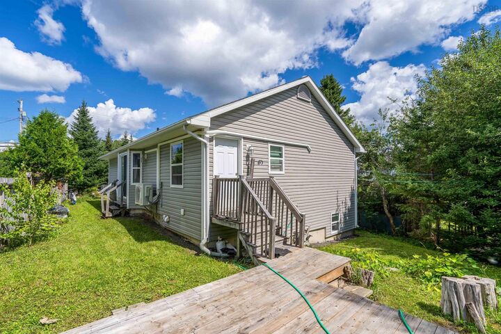 Property Photo:  1562 St Margarets Bay Road  NS B3T 1A9 